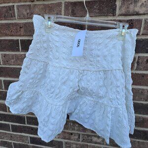 ASOS White Crinkle Mini Skirt NWT Size US 8